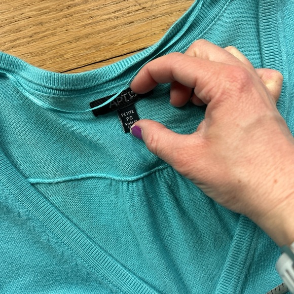 Button-Up Cardigan - Picture 3 of 4